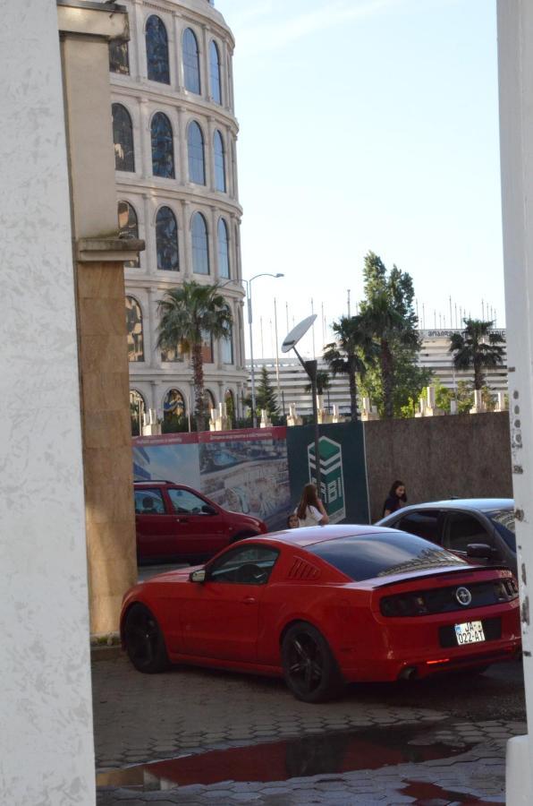 Hostel California Batumi Ngoại thất bức ảnh