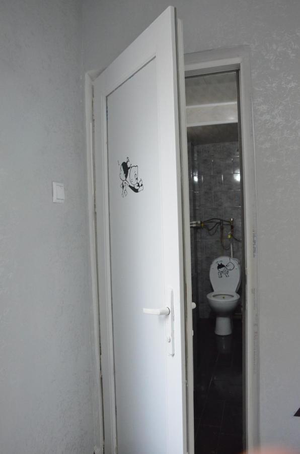 Hostel California Batumi Ngoại thất bức ảnh