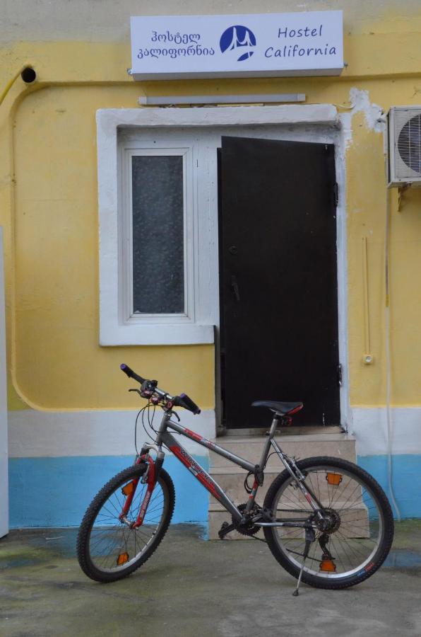 Hostel California Batumi Ngoại thất bức ảnh